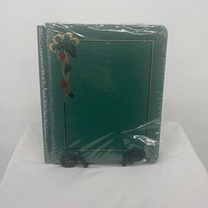 Creative Memories Christmas Green 12 x12 Scrapbook with Gold Holly Berry Accents